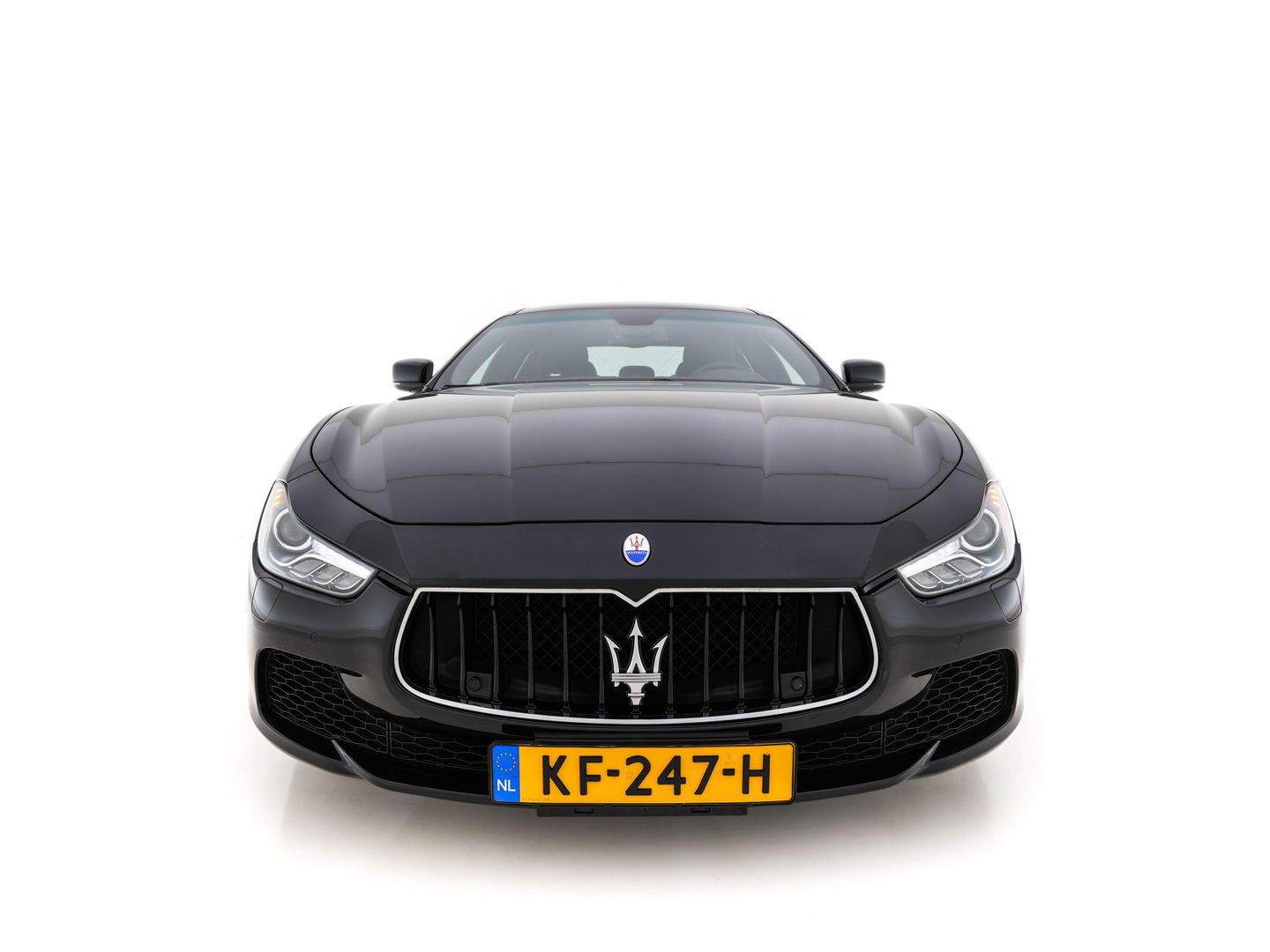 Maserati Ghibli 3.0 S Q4 Sports-Pack Aut. *LUXURY-LEATHER | BI-XENON | HARMAN/KARDON-SOUNDSYTEM | NAVI-FULLMAP | HEATED-SPORTSEATS | SHIFT-PADDLES | KEYLESS | CAMERA | ECC | PDC | CRUISE | 21''ALU*
