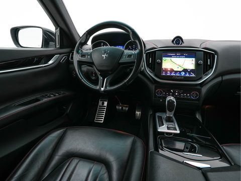 Maserati Ghibli 3.0 S Q4 Sports-Pack Aut. *LUXURY-LEATHER | BI-XENON | HARMAN/KARDON-SOUNDSYTEM | NAVI-FULLMAP | HEATED-SPORTSEATS | SHIFT-PADDLES | KEYLESS | CAMERA | ECC | PDC | CRUISE | 21''ALU*