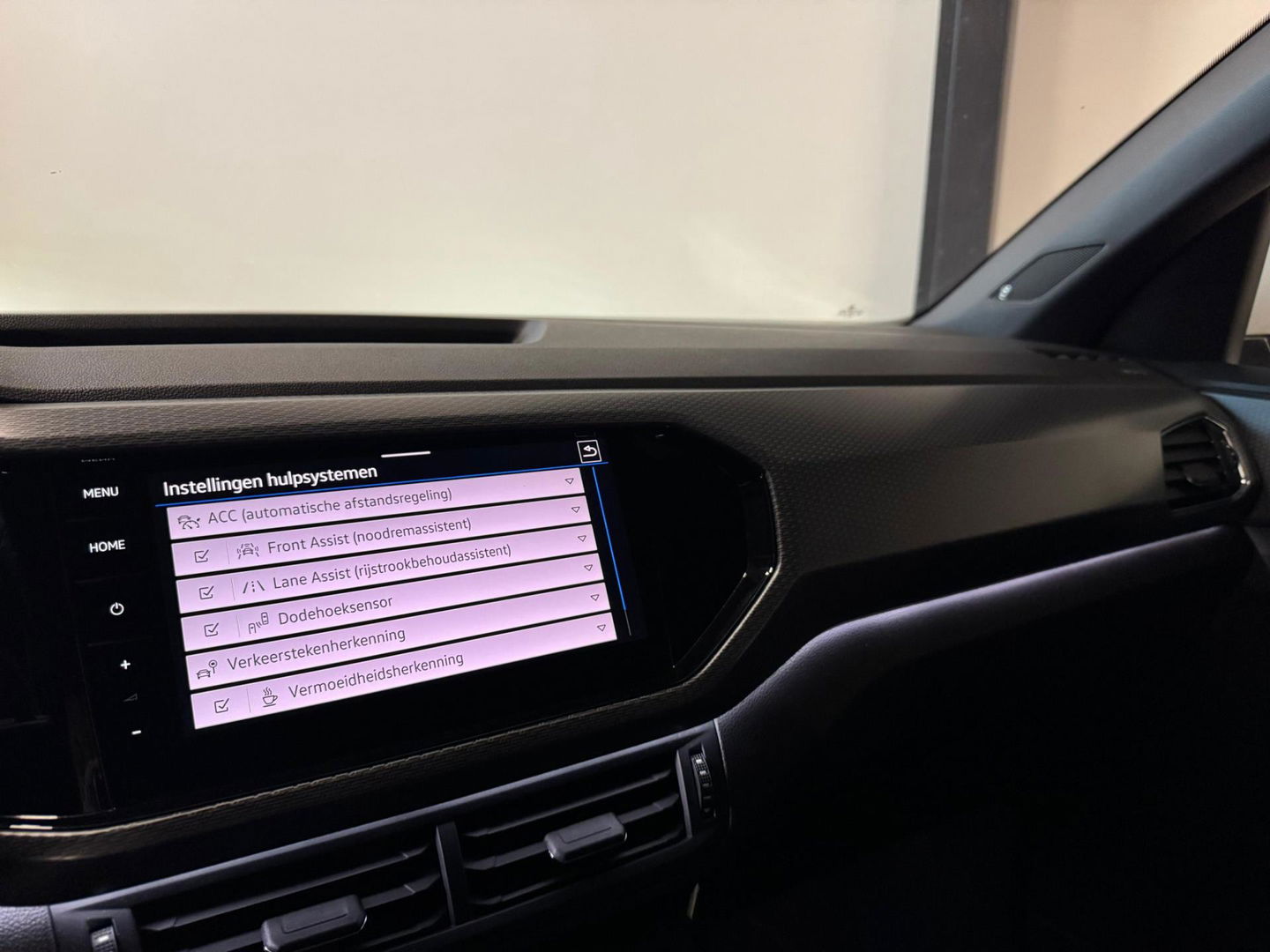 Volkswagen T-Cross 1.0 TSI R-Line KEYLESS CAM BEATS