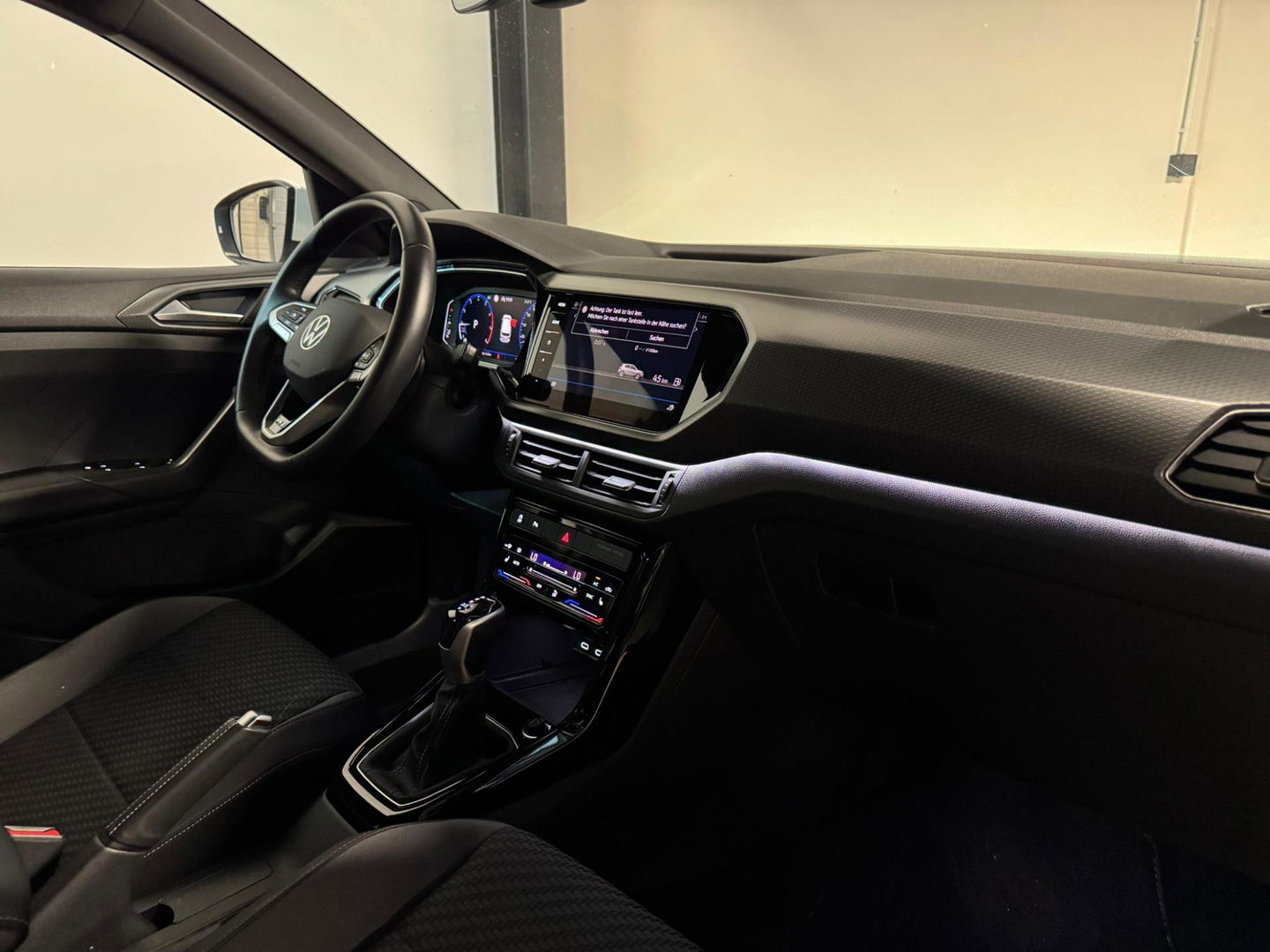 Volkswagen T-Cross 1.0 TSI R-Line KEYLESS CAM BEATS