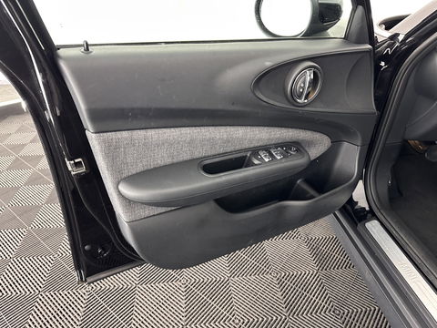 MINI Clubman 1.5 Cooper Chili Aut. *1/2LEATHER | FULL-LED | KEYLESS | NAVI-FULLMAP | SPORT-SEATS | ECC | PDC | CRUISE | 18''ALU*