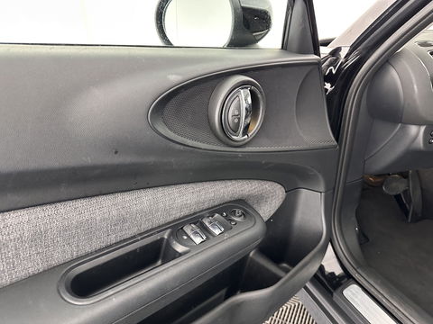 MINI Clubman 1.5 Cooper Chili Aut. *1/2LEATHER | FULL-LED | KEYLESS | NAVI-FULLMAP | SPORT-SEATS | ECC | PDC | CRUISE | 18''ALU*