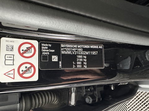 MINI Clubman 1.5 Cooper Chili Aut. *1/2LEATHER | FULL-LED | KEYLESS | NAVI-FULLMAP | SPORT-SEATS | ECC | PDC | CRUISE | 18''ALU*