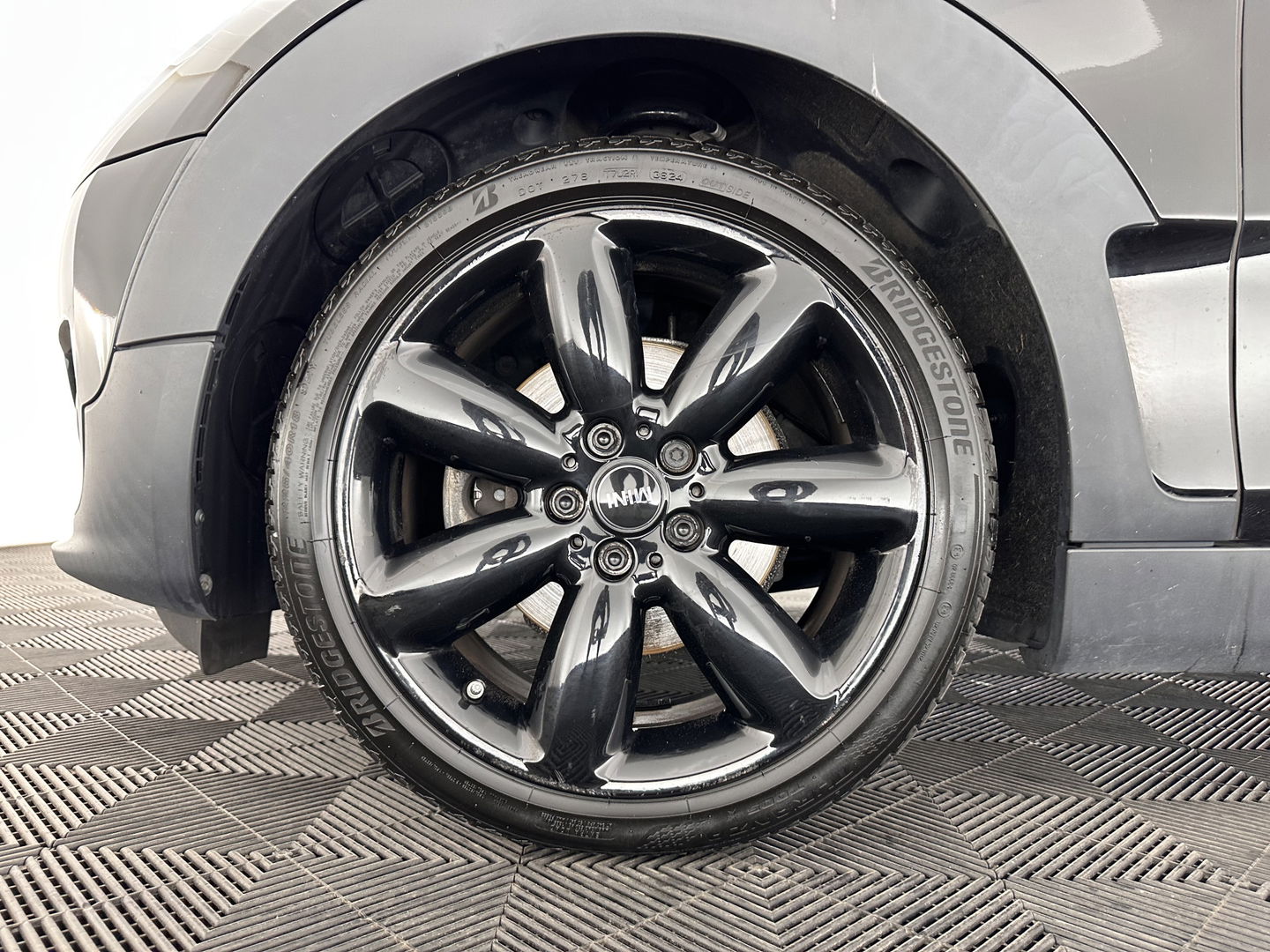 MINI Clubman 1.5 Cooper Chili Aut. *1/2LEATHER | FULL-LED | KEYLESS | NAVI-FULLMAP | SPORT-SEATS | ECC | PDC | CRUISE | 18''ALU*