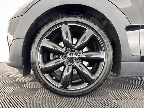 MINI Clubman 1.5 Cooper Chili Aut. *1/2LEATHER | FULL-LED | KEYLESS | NAVI-FULLMAP | SPORT-SEATS | ECC | PDC | CRUISE | 18''ALU*