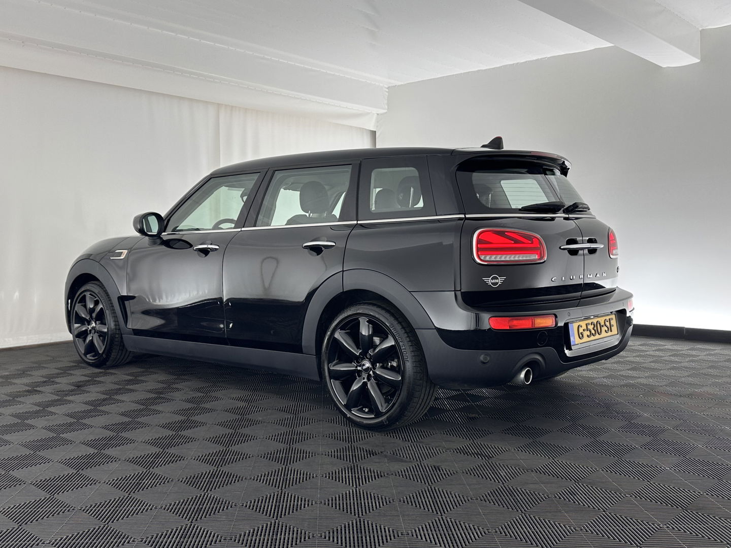MINI Clubman 1.5 Cooper Chili Aut. *1/2LEATHER | FULL-LED | KEYLESS | NAVI-FULLMAP | SPORT-SEATS | ECC | PDC | CRUISE | 18''ALU*
