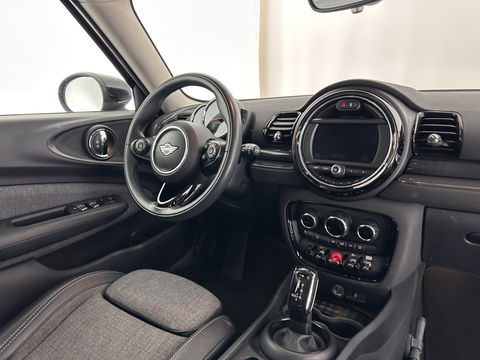 MINI Clubman 1.5 Cooper Chili Aut. *1/2LEATHER | FULL-LED | KEYLESS | NAVI-FULLMAP | SPORT-SEATS | ECC | PDC | CRUISE | 18''ALU*