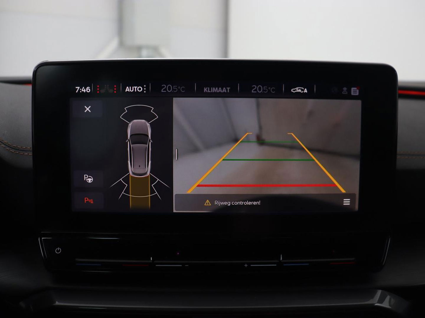 CUPRA Formentor 1.4 e-Hybrid | Leder | Trekhaak | Stoel & stuurverwarming | Carplay | Camera | Memory | Sfeerverlichting | Keyless | Full LED | PHEV
