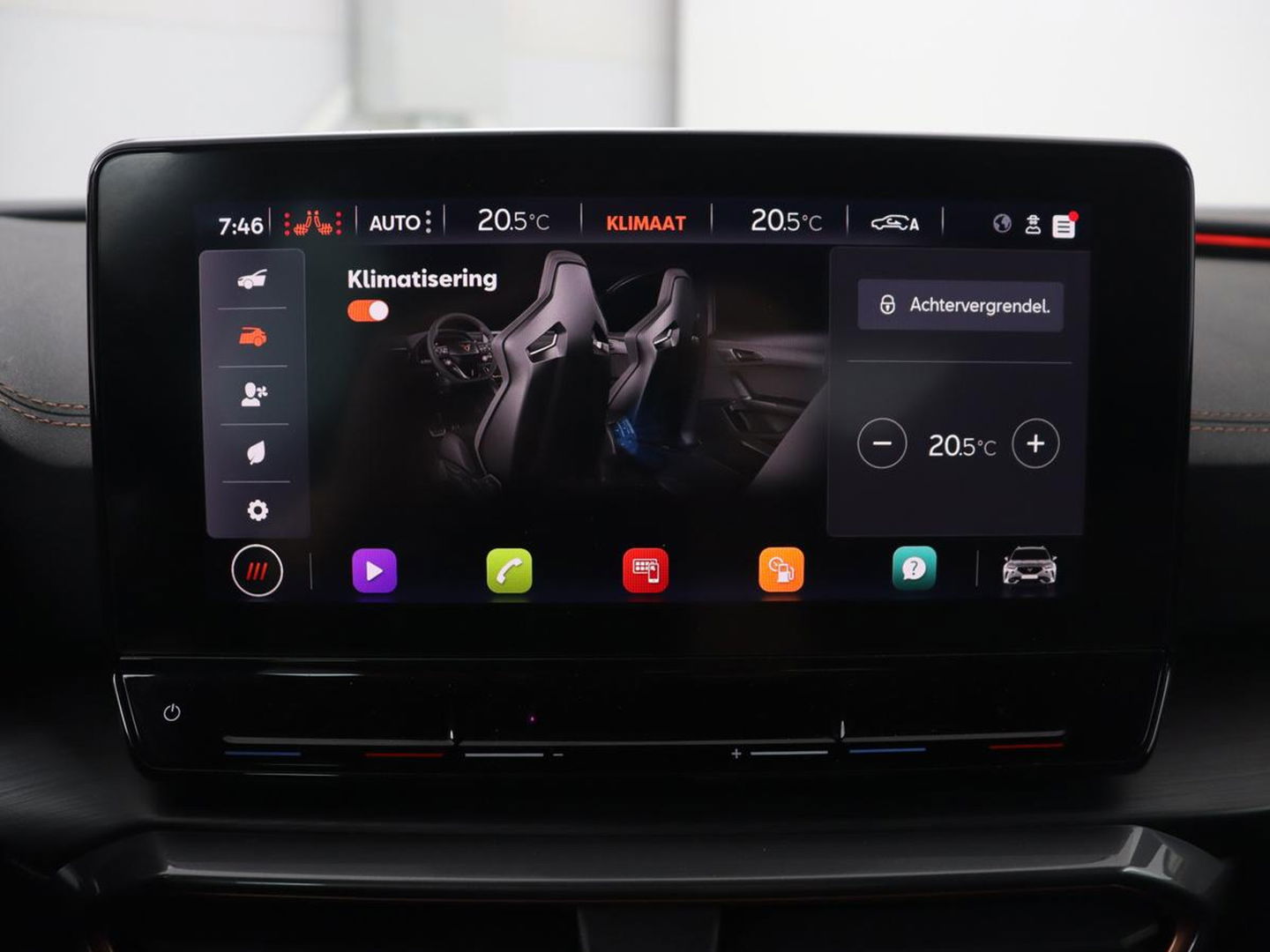 CUPRA Formentor 1.4 e-Hybrid | Leder | Trekhaak | Stoel & stuurverwarming | Carplay | Camera | Memory | Sfeerverlichting | Keyless | Full LED | PHEV