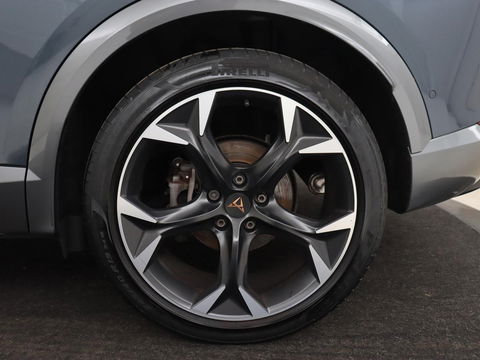 CUPRA Formentor 1.4 e-Hybrid | Leder | Trekhaak | Stoel & stuurverwarming | Carplay | Camera | Memory | Sfeerverlichting | Keyless | Full LED | PHEV