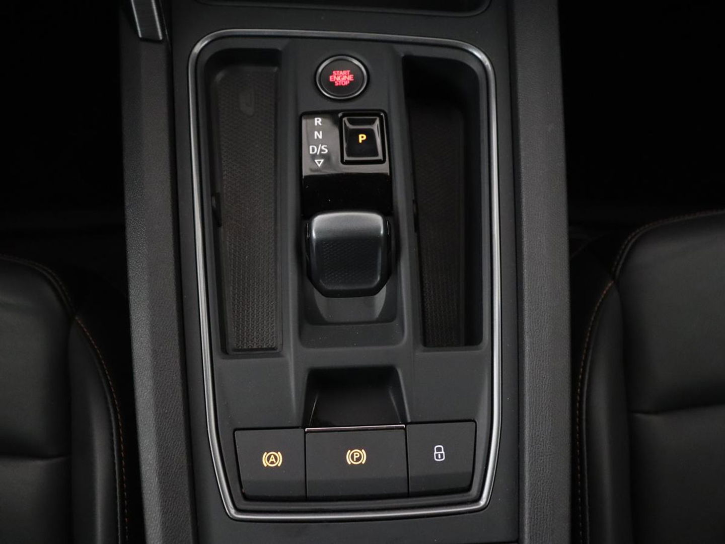 CUPRA Formentor 1.4 e-Hybrid | Leder | Trekhaak | Stoel & stuurverwarming | Carplay | Camera | Memory | Sfeerverlichting | Keyless | Full LED | PHEV