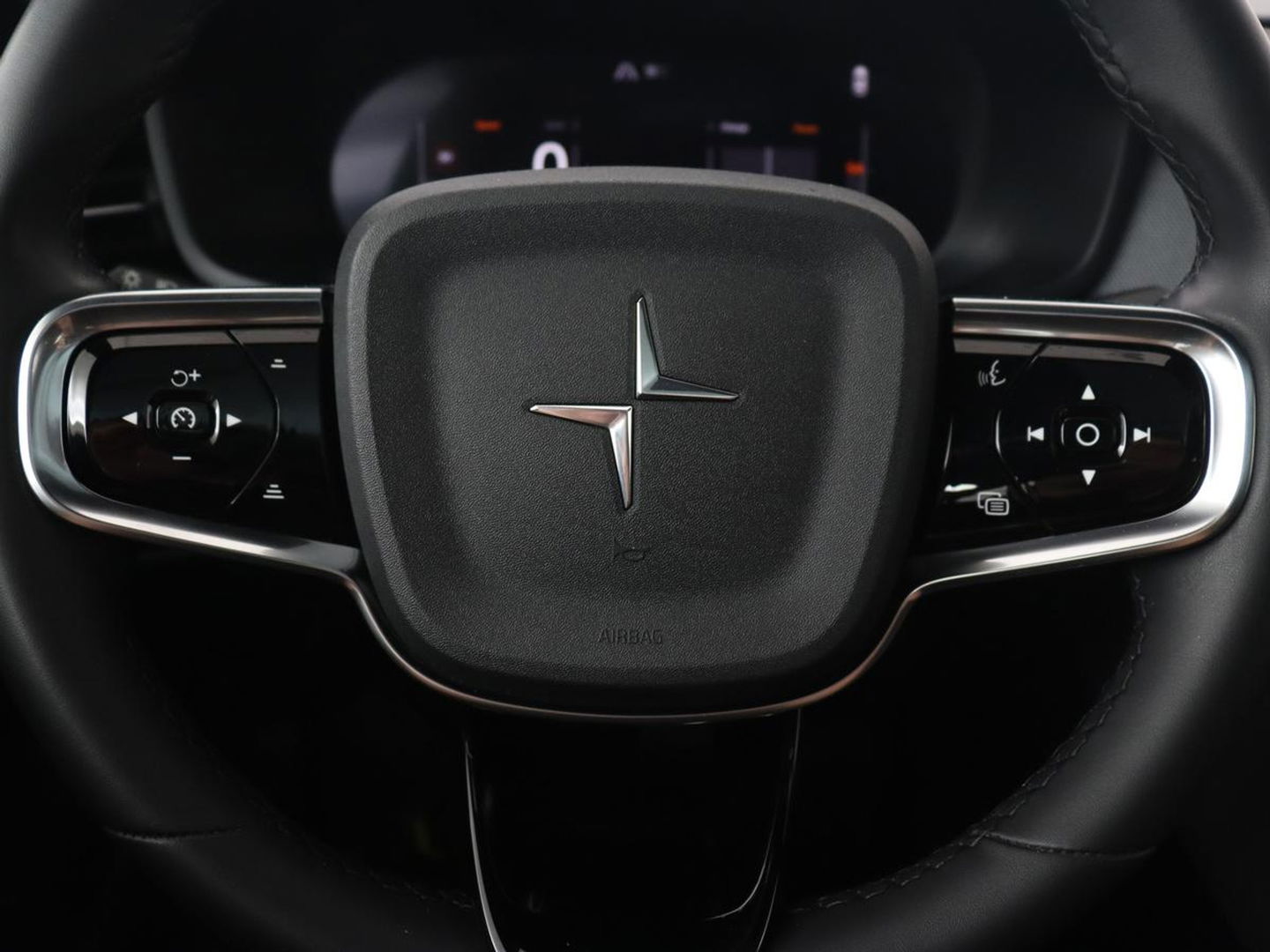 Polestar 2 Long Range Dual Motor Launch Edition 78kWh | Panoramadak | Trekhaak | Stoel & stuurverwarming | 360 camera | Adaptive cruise | Harman/Kardon | Carplay