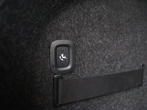 Polestar 2 Long Range Dual Motor Launch Edition 78kWh | Panoramadak | Trekhaak | Stoel & stuurverwarming | 360 camera | Adaptive cruise | Harman/Kardon | Carplay