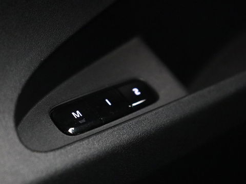 Polestar 2 Long Range Dual Motor Launch Edition 78kWh | Panoramadak | Trekhaak | Stoel & stuurverwarming | 360 camera | Adaptive cruise | Harman/Kardon | Carplay