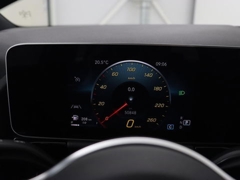 Mercedes-Benz B-Klasse 180 Advantage | Stoelverwarming | Camera | Carplay | Trekhaak | Full LED | Navigatie | Half leder | Climate control | Park Assist