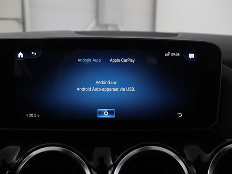 Mercedes-Benz B-Klasse 180 Advantage | Stoelverwarming | Camera | Carplay | Trekhaak | Full LED | Navigatie | Half leder | Climate control | Park Assist