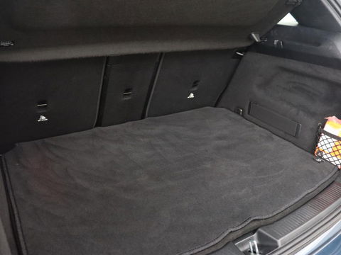 Mercedes-Benz B-Klasse 180 Advantage | Stoelverwarming | Camera | Carplay | Trekhaak | Full LED | Navigatie | Half leder | Climate control | Park Assist