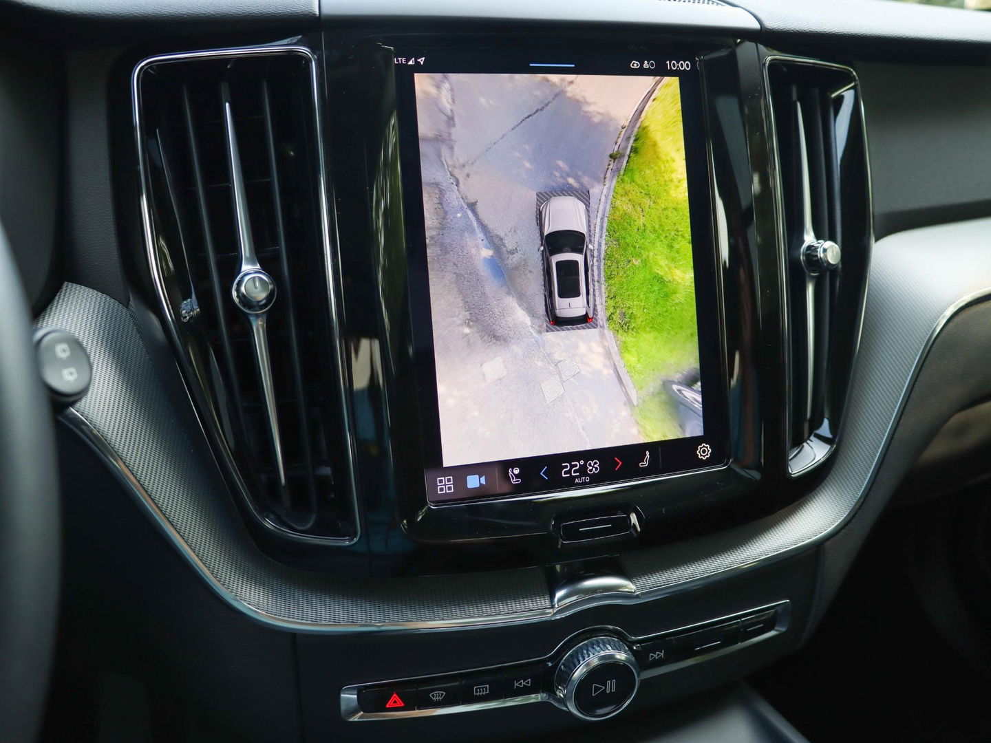 Volvo XC60 T8 Plug-in hybrid AWD Plus Dark 455PK | 360 Cam | 20'' | Harman Kardon | Winterpakket