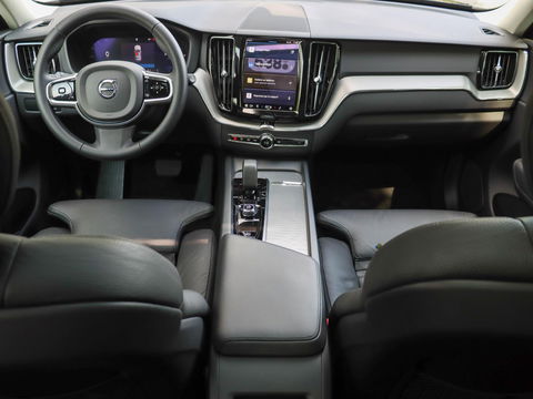 Volvo XC60 T8 Plug-in hybrid AWD Plus Dark 455PK | 360 Cam | Harman Kardon | 20'' | Winterpakket