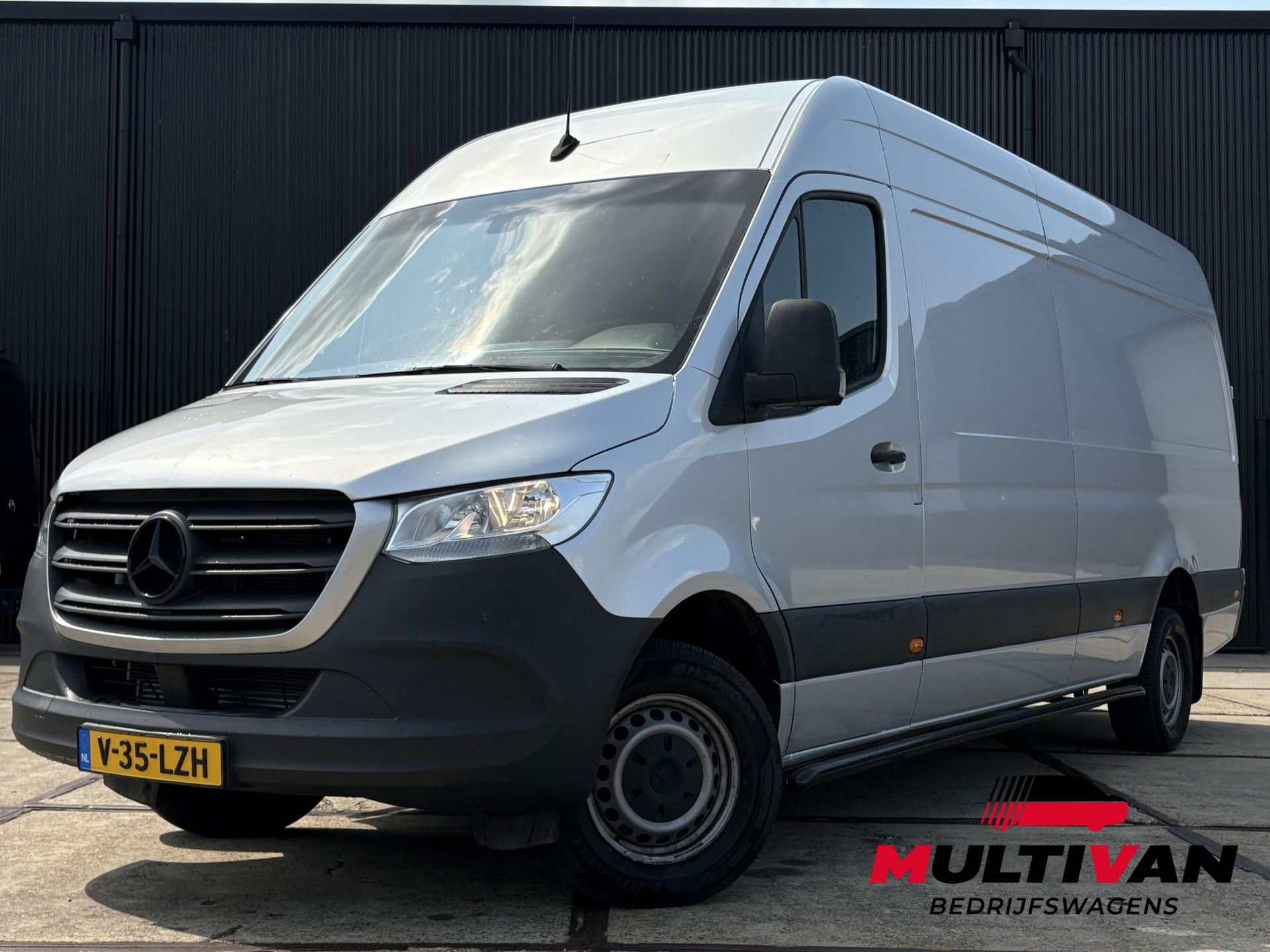 Mercedes-Benz Sprinter 319 3.0 V6 L3H2 | VEEL LAADRUIMTE | CAMERA | LEDER | STUURWIELBEDIENING
