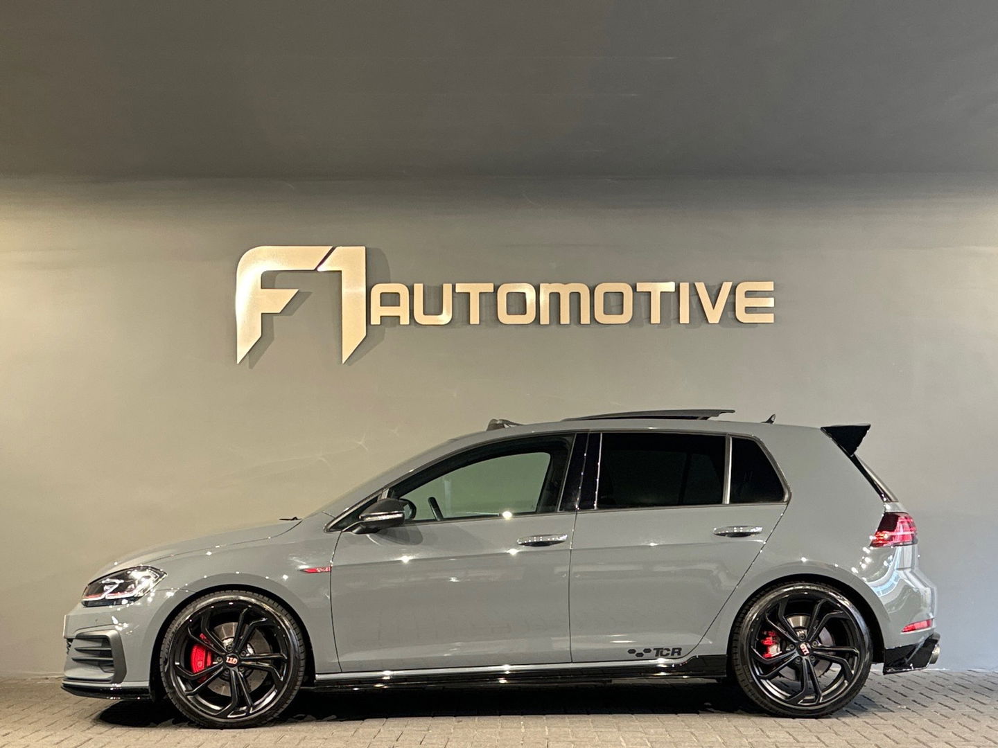 Volkswagen Golf 2.0 TSI GTI TCR Pano|Dyna|Keyl|Akra|Leer|VOL