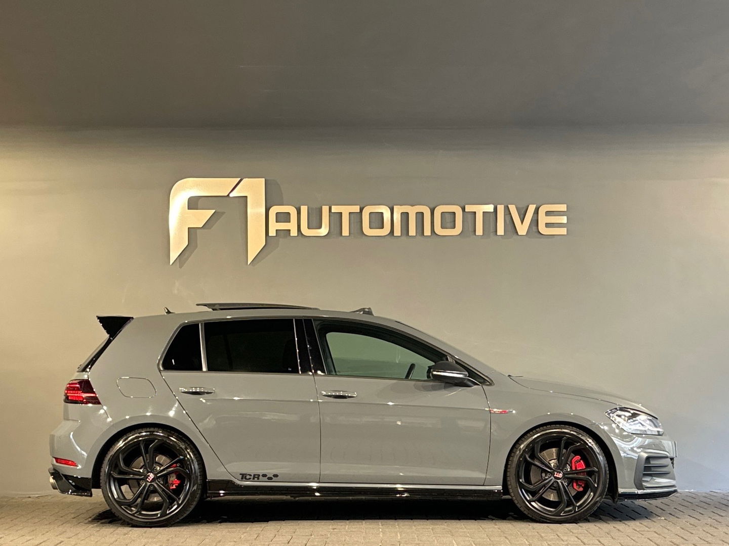 Volkswagen Golf 2.0 TSI GTI TCR Pano|Dyna|Keyl|Akra|Leer|VOL