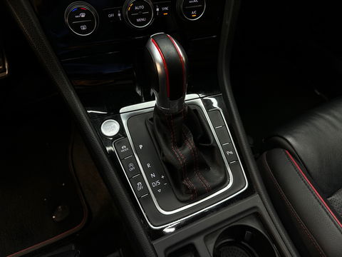 Volkswagen Golf 2.0 TSI GTI TCR Pano|Dyna|Keyl|Akra|Leer|VOL