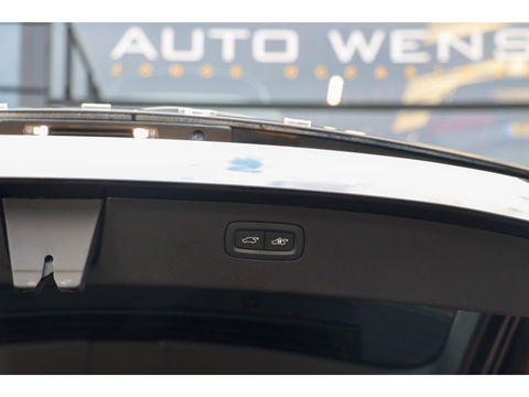 Volvo XC90 T8 Recharge 7p. AWD R-Design | Luchtvering | 22'' | Trekhaak | Stoelkoeling/verwarming