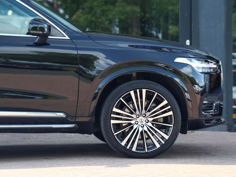Volvo XC90 T8 Recharge 7p. AWD R-Design | Luchtvering | 22'' | Trekhaak | Stoelkoeling/verwarming