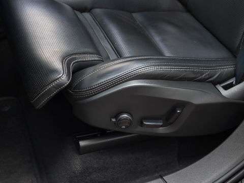 Volvo XC90 T8 Recharge 7p. AWD R-Design | Luchtvering | 22'' | Trekhaak | Stoelkoeling/verwarming