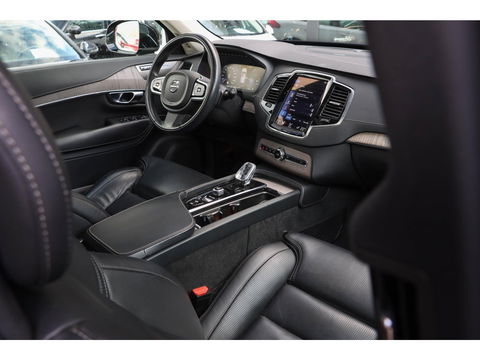 Volvo XC90 T8 Recharge 7p. AWD R-Design | Luchtvering | 22'' | Trekhaak | Stoelkoeling/verwarming