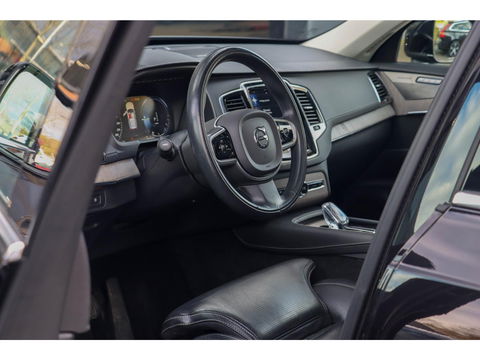 Volvo XC90 T8 Recharge 7p. AWD R-Design | Luchtvering | 22'' | Trekhaak | Stoelkoeling/verwarming