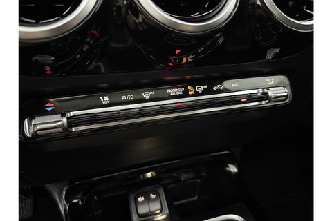 Mercedes-Benz B-Klasse 200 164PK Pano LED Virtual Camera Clima Cruise Stoelverwarming 18"LMV