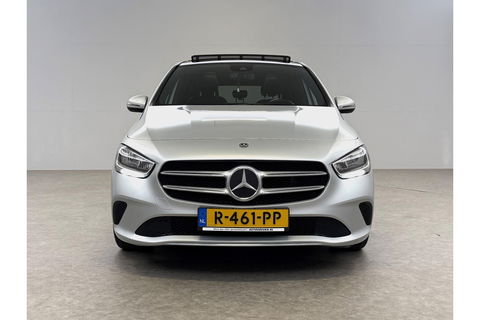 Mercedes-Benz B-Klasse 200 164PK Pano LED Virtual Camera Clima Cruise Stoelverwarming 18"LMV