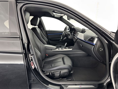 BMW 3-serie 330e Centennial High Executive M-Sportpack Aut. *LUXURY-LEATHER | FULL-LED | HEATED-SPORTSEATS | NAVI-FULLMAP | ECC | PDC | CRUISE | 19''ALU*