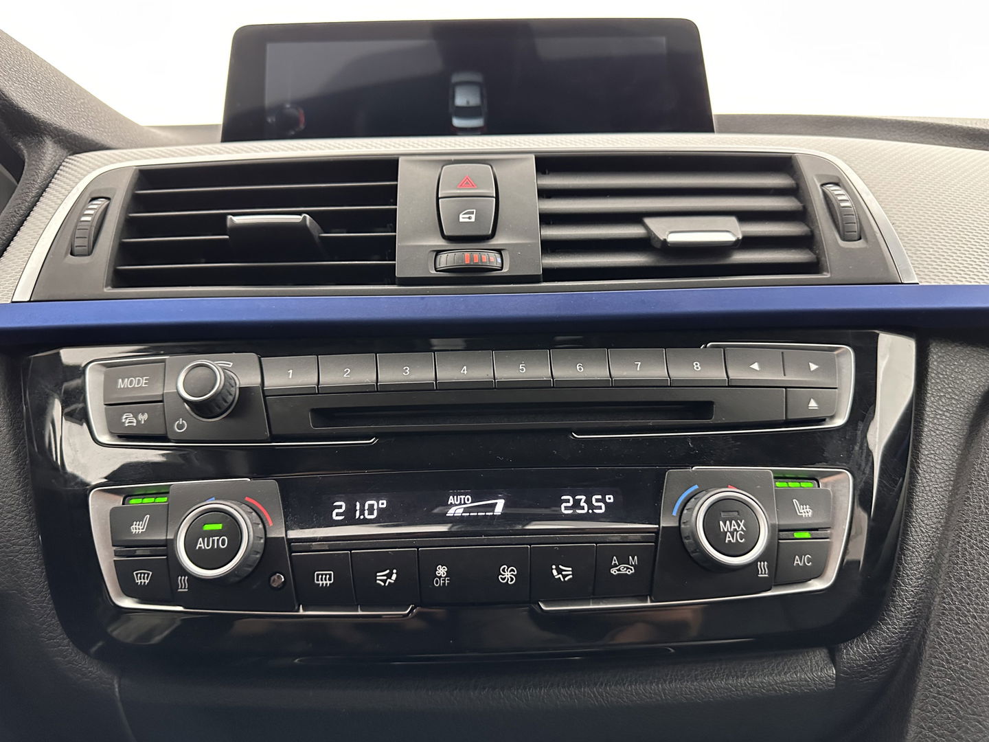 BMW 3-serie 330e Centennial High Executive M-Sportpack Aut. *LUXURY-LEATHER | FULL-LED | HEATED-SPORTSEATS | NAVI-FULLMAP | ECC | PDC | CRUISE | 19''ALU*