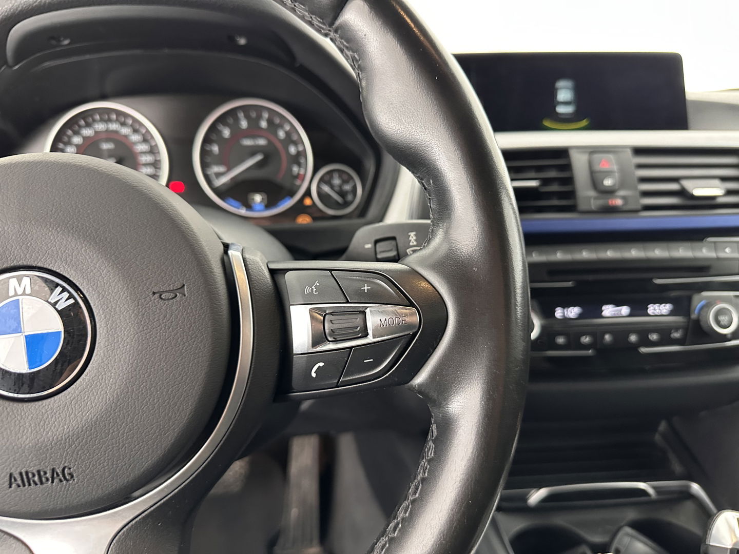 BMW 3-serie 330e Centennial High Executive M-Sportpack Aut. *LUXURY-LEATHER | FULL-LED | HEATED-SPORTSEATS | NAVI-FULLMAP | ECC | PDC | CRUISE | 19''ALU*