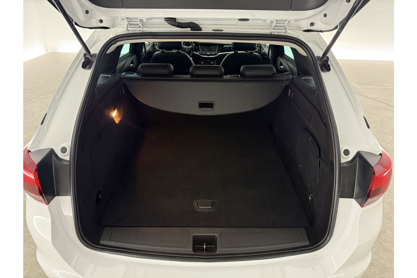 Opel Astra 1.2 Design & Tech LED Camera Carplay Clima Cruise Navi PDC 16''LMV