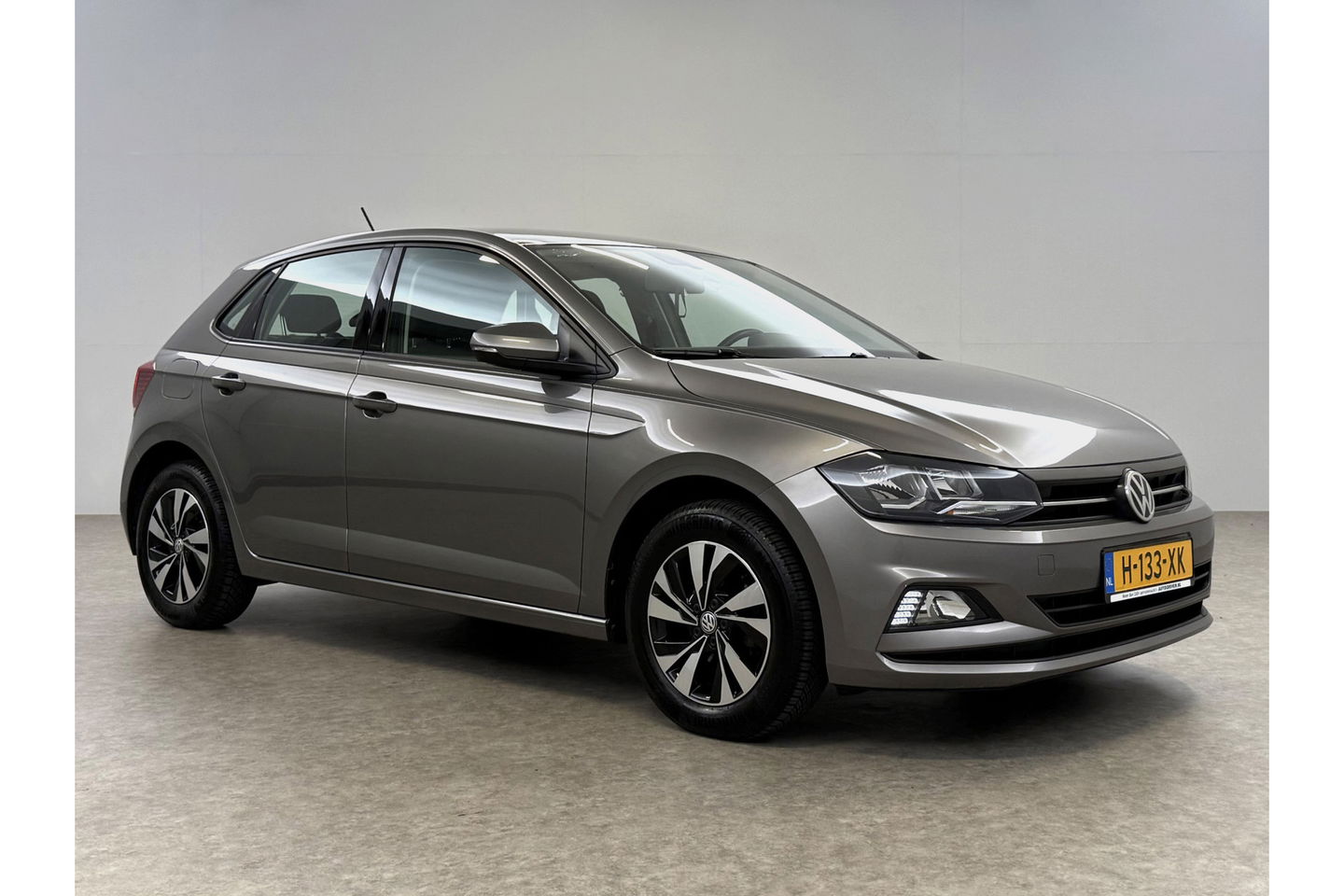 Volkswagen Polo 1.0 TSI LED ACC Carplay Clima Navigatie Stoelverwarming 15"LMV
