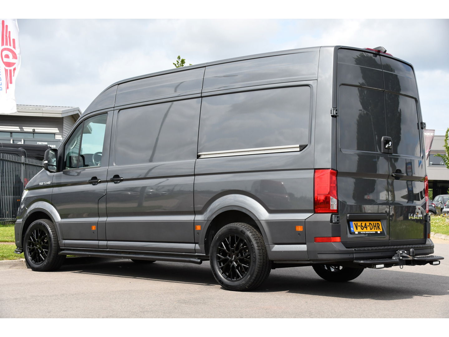 MAN TGE 3.140 35 2.0 L3H3 PB Edition Full Options, Adaptieve Cruise, Carplay, Camera, LED, 2 x Schuifdeur, Clima, Trekhaak, Automaat, Uniek!