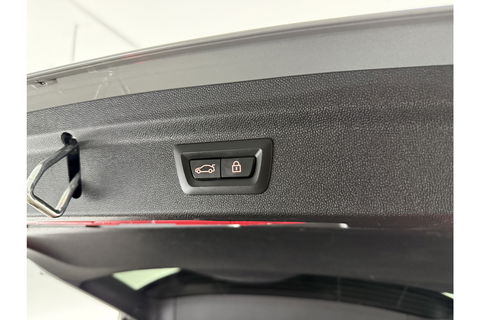 MINI Countryman 1.5 Cooper ALL4 Chili 174PK Hybride Pano Sfeer LED Head-up ACC Camera Carplay Clima Leder Navi PDC 18"LMV