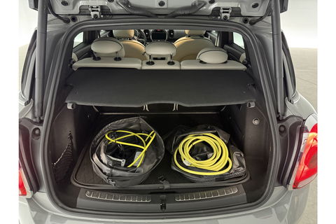 MINI Countryman 1.5 Cooper ALL4 Chili 174PK Hybride Pano Sfeer LED Head-up ACC Camera Carplay Clima Leder Navi PDC 18"LMV