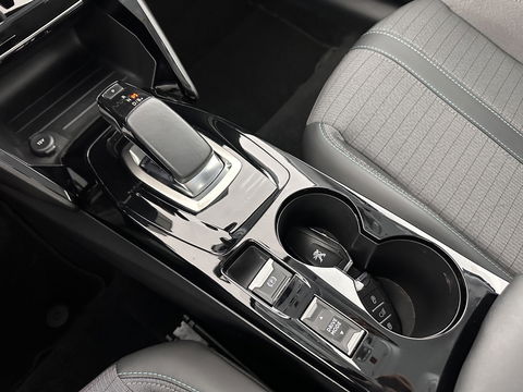 Peugeot e-208 EV Allure 50 kWh (INCL-BTW) *1/2LEATHER | DIGI-COCKPIT | APP-CONNECT | KEYLESS | CCS-FASTLOADER | CAMERA | ECC | PDC | LANE-ASSIST | CRUISE | COMFORT-SEATS | DAB | 16"ALU*