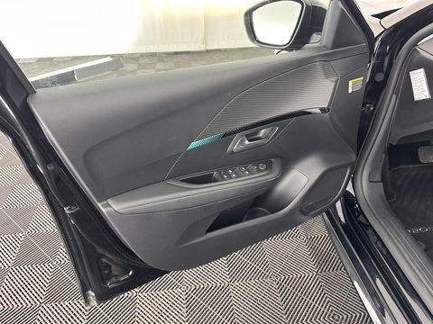 Peugeot e-208 EV Allure 50 kWh (INCL-BTW) *1/2LEATHER | DIGI-COCKPIT | APP-CONNECT | KEYLESS | CCS-FASTLOADER | CAMERA | ECC | PDC | LANE-ASSIST | CRUISE | COMFORT-SEATS | DAB | 16"ALU*