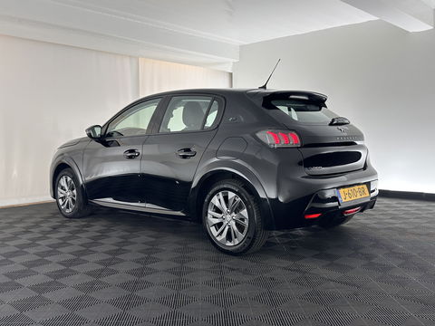 Peugeot e-208 EV Allure 50 kWh (INCL-BTW) *1/2LEATHER | DIGI-COCKPIT | APP-CONNECT | KEYLESS | CCS-FASTLOADER | CAMERA | ECC | PDC | LANE-ASSIST | CRUISE | COMFORT-SEATS | DAB | 16"ALU*