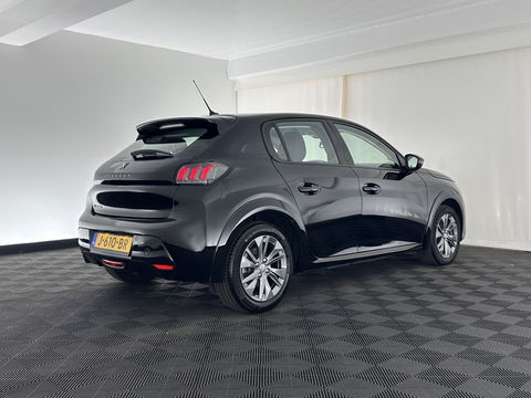 Peugeot e-208 EV Allure 50 kWh (INCL-BTW) *1/2LEATHER | DIGI-COCKPIT | APP-CONNECT | KEYLESS | CCS-FASTLOADER | CAMERA | ECC | PDC | LANE-ASSIST | CRUISE | COMFORT-SEATS | DAB | 16"ALU*
