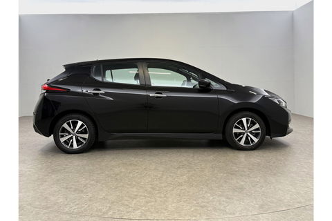 Nissan Leaf Acenta 40 kWh 150PK Camera Carplay LED Clima Cruise 16''LMV Stoel/Stuurverwarming