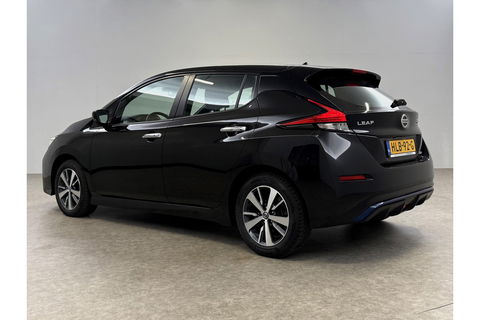 Nissan Leaf Acenta 40 kWh 150PK Camera Carplay LED Clima Cruise 16''LMV Stoel/Stuurverwarming