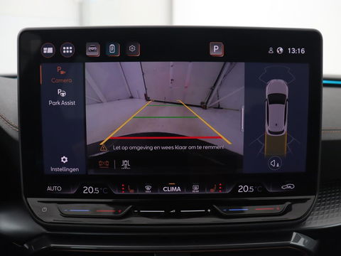 CUPRA Leon 1.5 TSI e-Hybrid | Stoel & stuurverwarming | Camera | Adaptive cruise | Carplay | Sportstoelen | Park Assist | Sfeerverlichting | Keyless | PHEV
