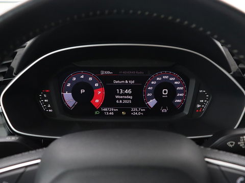 Audi Q3 35 TFSI S Line Pro Line S | Panoramadak | Stoelverwarming | Adaptive cruise | Carplay | Trekhaak | Keyless | Virual Cockpit | Half leder | DAB | Full LED